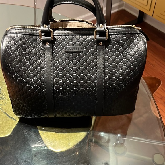 Authentic Gucci Microguccisima GG Black Leather Embossed Boston bag - Picture 2 of 12